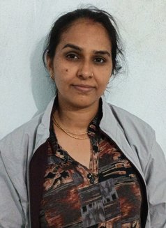 GARIMA VIP ESCORT - puta in Kochi Photo 5 of 5