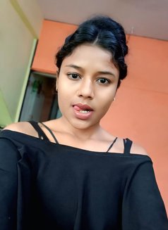 Garimaa Mehra - companion in Pune Photo 1 of 2