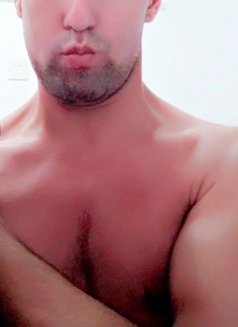 GARRY From GERMANY - Male escort in Guangzhou Photo 2 of 5