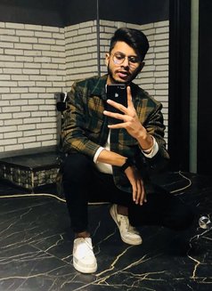 Garry - Male escort in Chandigarh Photo 1 of 2