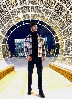 Garry - Male escort in Chandigarh Photo 2 of 2