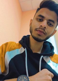 Garry - Male escort in Chandigarh Photo 2 of 2