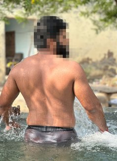 Garry - Male escort in Gurgaon Photo 2 of 4