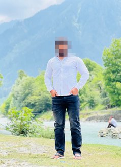 Garry - Male escort in Gurgaon Photo 4 of 4