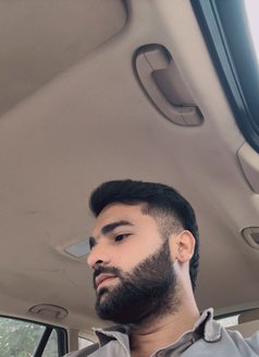 Garry - Male escort in Ludhiana Photo 1 of 4