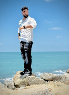 Garry - Male escort in Ludhiana Photo 4 of 4