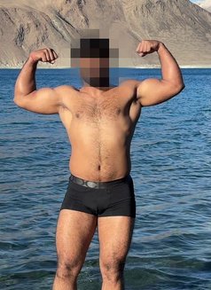 Garry - Acompañantes masculino in New Delhi Photo 3 of 4