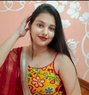 Garvita Sharma - puta in Pune Photo 1 of 3