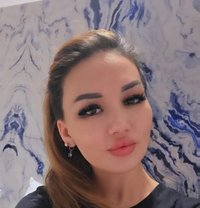 Gassy - escort in New Delhi Photo 2 of 4