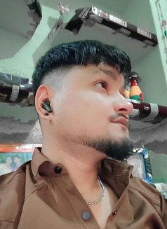 G Sharma (only for females) - Acompañantes masculino in New Delhi Photo 4 of 8