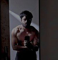 Gaurav - Male escort in Pune