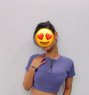 Gauri Available for Cam and Meet - puta in New Delhi Photo 2 of 13