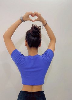 Gauri Available for Cam and Meet - puta in New Delhi Photo 5 of 13