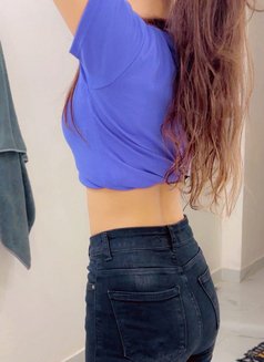 Gauri Available for Cam and Meet - puta in New Delhi Photo 7 of 13