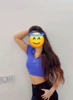 Gauri Available for Cam and Meet - puta in New Delhi Photo 9 of 13