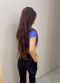 Gauri Available for Cam and Meet - puta in New Delhi Photo 12 of 13