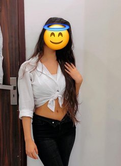 Alisha Available for Cam and Meet - puta in New Delhi Photo 4 of 9