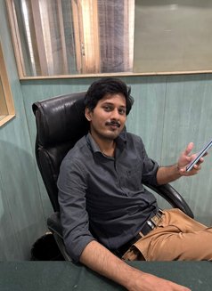 Gautam - Male escort in New Delhi Photo 6 of 7