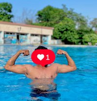 Gavvy - Acompañantes masculino in Chandigarh