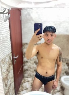 Gay Bottom Massage - Male escort in Muscat Photo 4 of 5