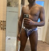 Gay Escort 237 - Acompañantes masculino in Douala