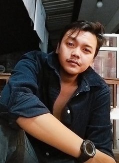 GAY MASSGE BALI - Male escort in Bali Photo 4 of 8