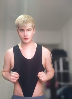Gay Thailand - Transsexual escort in Muscat Photo 4 of 6