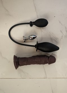 Gayan Sandaruwan - Male escort in Colombo Photo 3 of 5