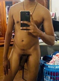 Gayan - Male escort in Colombo Photo 3 of 4