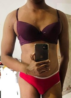 Gayani - Male escort in Colombo Photo 10 of 18