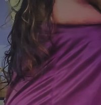 Gayathri - masseuse in Ernakulam