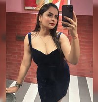 Gaytri - puta in Indore Photo 1 of 3