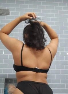 Gaytri - escort in Pune Photo 1 of 3
