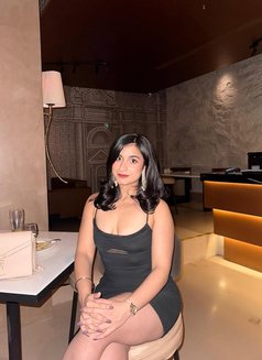 Gayuu - escort in New Delhi Photo 3 of 4