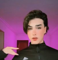 Gazalle - Transsexual dominatrix in Cairo