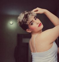 Gazalle - Dominadora transexual in Cairo