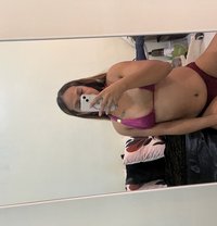 Gazini - Transsexual escort in Manila