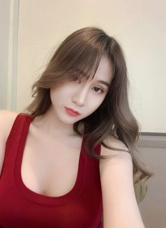 Gea Available - puta in Jakarta Photo 4 of 4