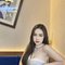 Gebby - puta in Jakarta Photo 1 of 4