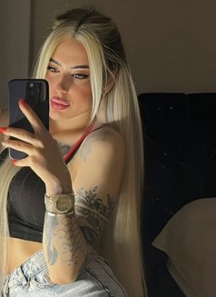 GECE Vip - escort in İzmir Photo 6 of 8