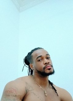 Geekblack - Male escort in Muscat Photo 2 of 7