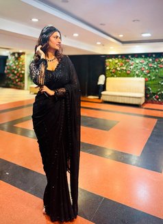 Geeta - escort in Ahmedabad Photo 1 of 3
