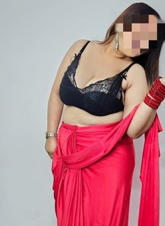 Housewife for cam - escort in Bharatpur Photo 1 of 2