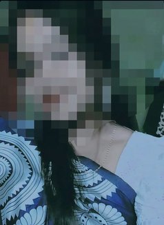 Geeta real meet webcam show - puta in Pune Photo 1 of 3