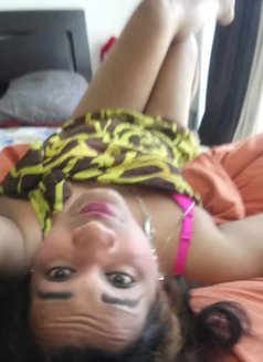 Geetha - Acompañantes transexual in Negombo Photo 1 of 4