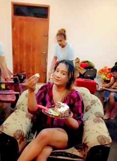 Geetha - Acompañantes transexual in Negombo Photo 2 of 4