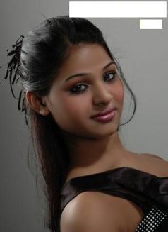 Geethi Indian Outcall Escort - escort agency in Dubai Photo 3 of 3
