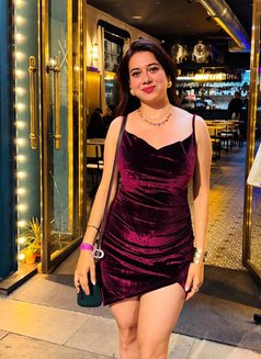 Geetika - escort in Lucknow Photo 1 of 5