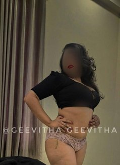 Geevitha Mallu - companion in Dubai Photo 5 of 6