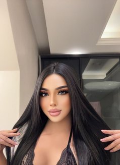 Gigi full service - Transsexual escort in Riyadh Photo 6 of 17
